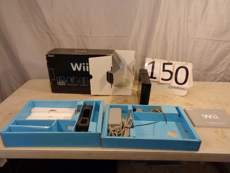 lot 150 image: Wii gaming System