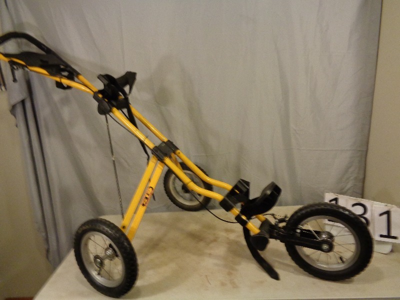 lot 131 image: Golf Caddy