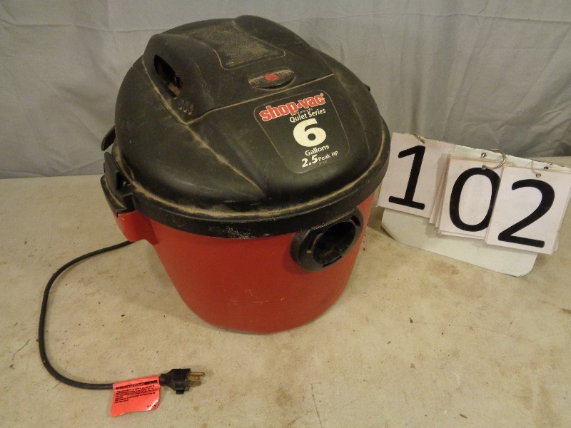 lot 102 image: 6 Gallon Shop Vac