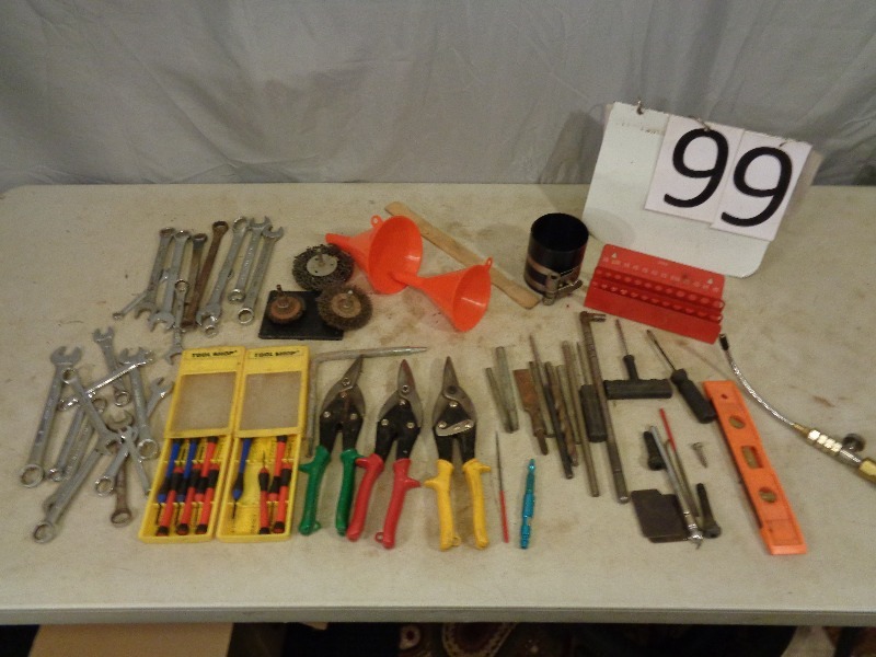 lot 99 image: Assorted Tools