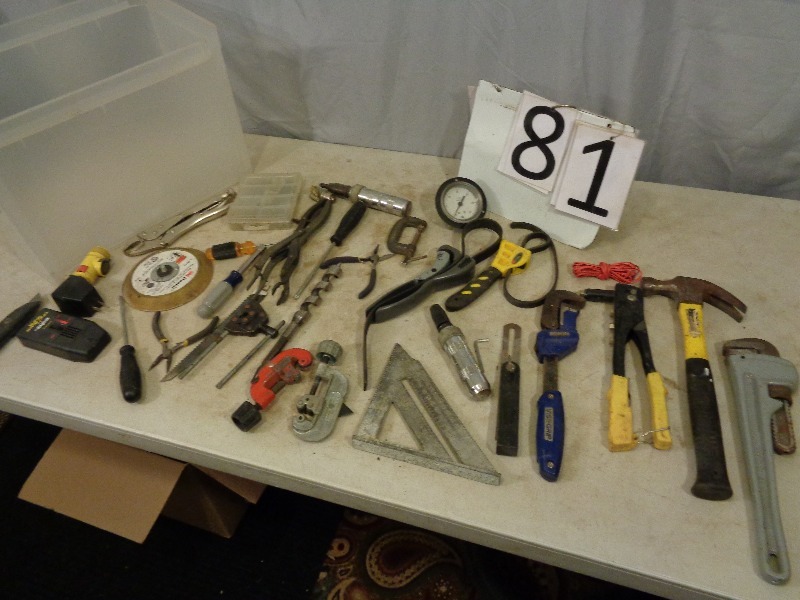 lot 81 image: Assorted Hand Tools