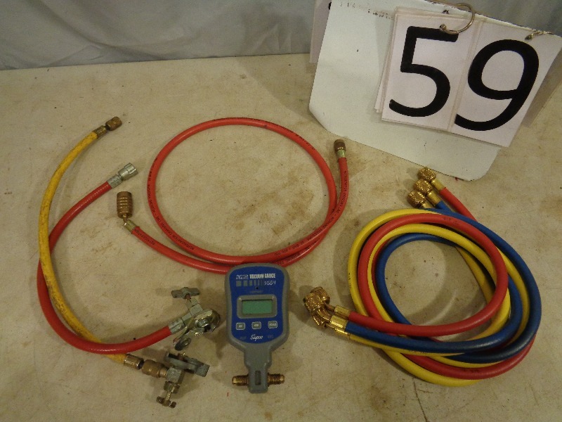lot 59 image: Digital Vacuum  Refrigeration Gauge and Lines