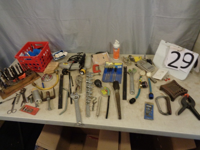 lot 29 image: Assorted Tools and Supplies