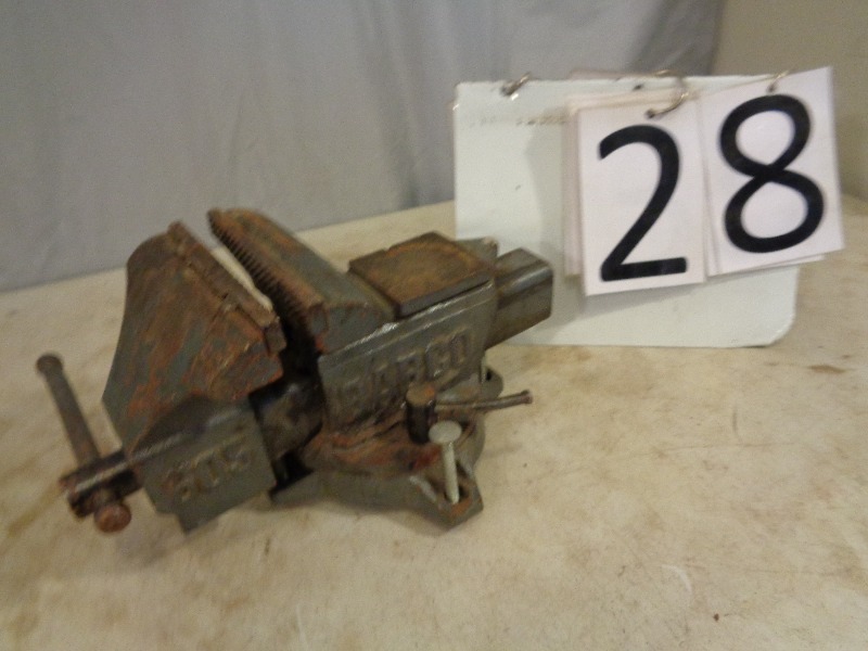 lot 28 image: Babco Bench Vise