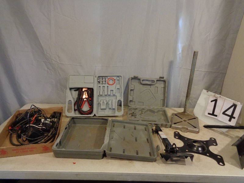 lot 14 image: 3 Tools Cases and More