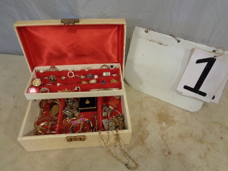 lot 1 image: Jewelry Box with Contents