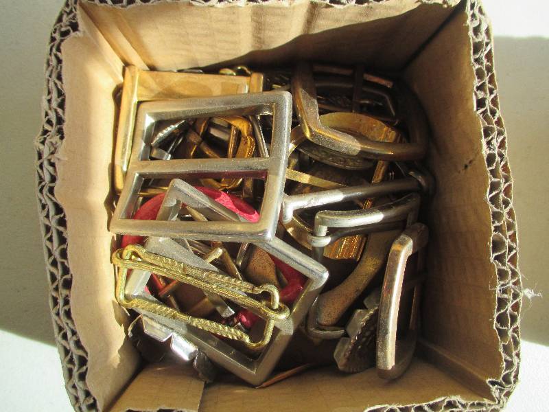 20 buckles, great for crafts, etc....