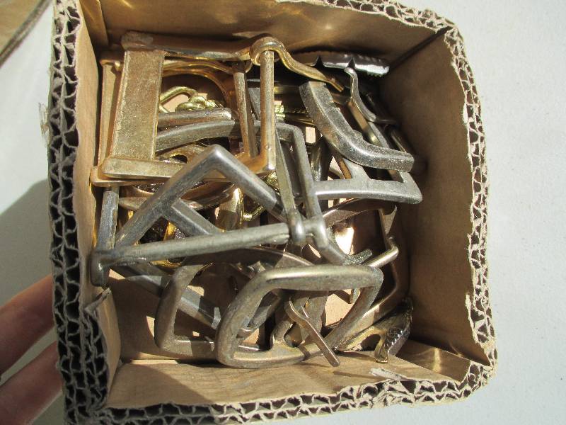 20 buckles, great for crafts, etc....