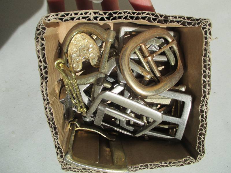 20 buckles, great for crafts, etc....
