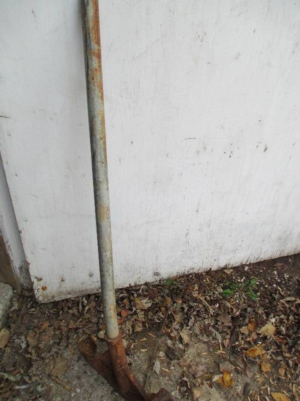 lot 83 image: rebar or conduit bender...