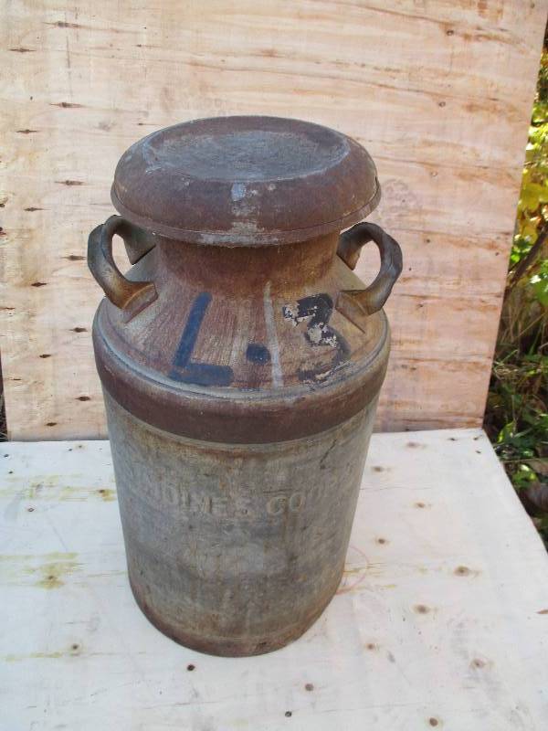 lot 4 image: Antique milk can, with lid...