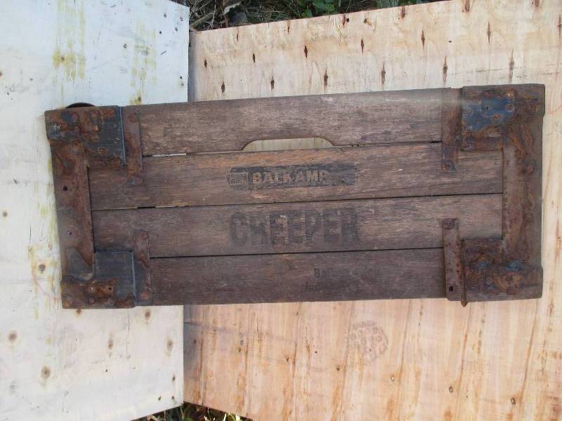lot 17 image: antique napa bulk amp creeper ...