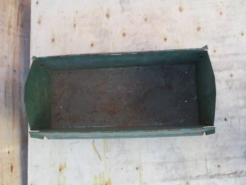 lot 32 image: vintage metal tool box ...