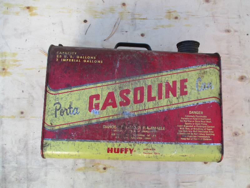 lot 36 image: 2.5 gallon vintage gasoline can ...