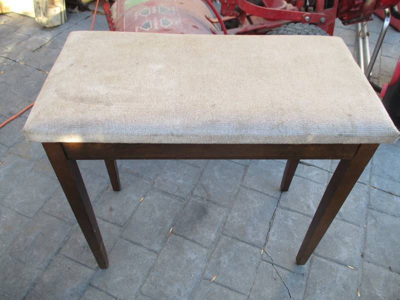 lot 52 image: piano bench ...