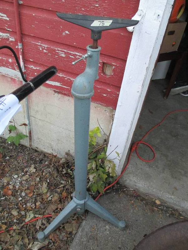 lot 75 image: metal blade sharpening tool on stan...