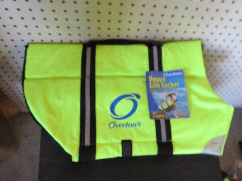 Size XL Doggy life jacket with refl...