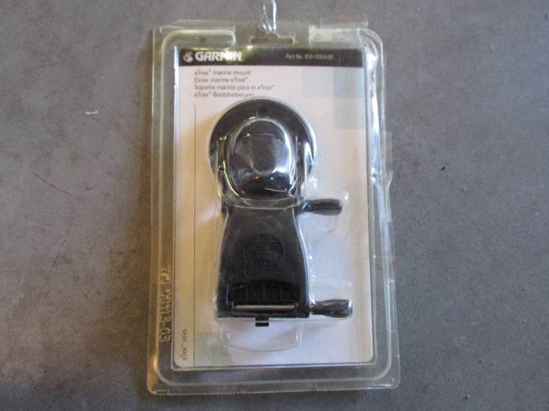 Garmin eTrex marine mount...
