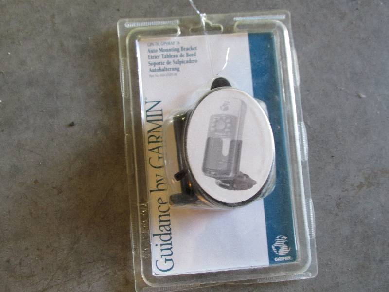 Guidance by Garmin auto mounting br...