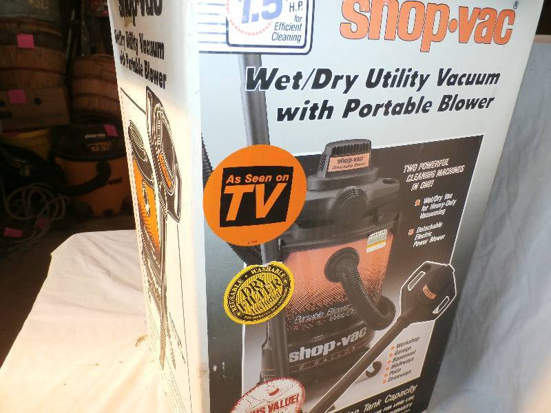 Shop Vac with portable blower (new in box)