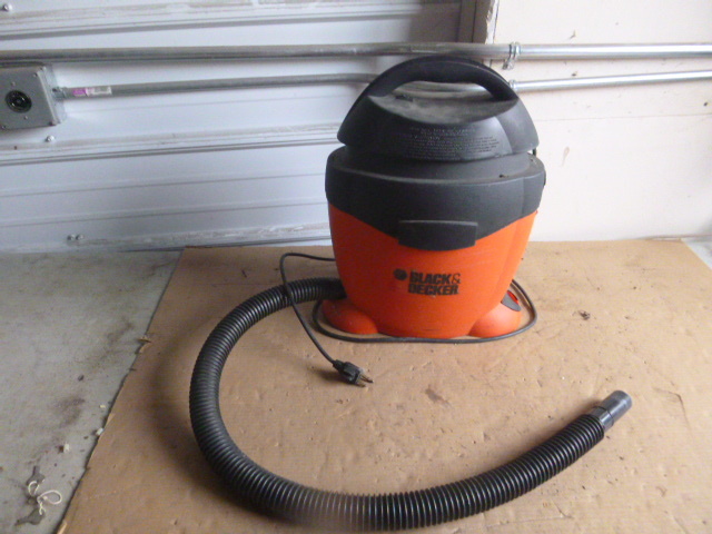 Black & Decker Vacuum