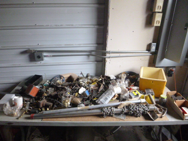 Large Lot of Miscellaneous Garage Items