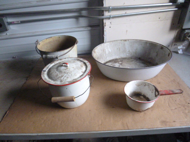 Miscellaneous Enamel Items