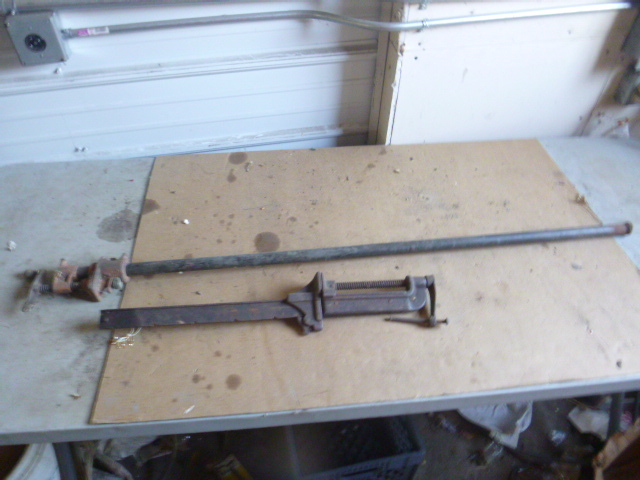 2 Bar Clamps