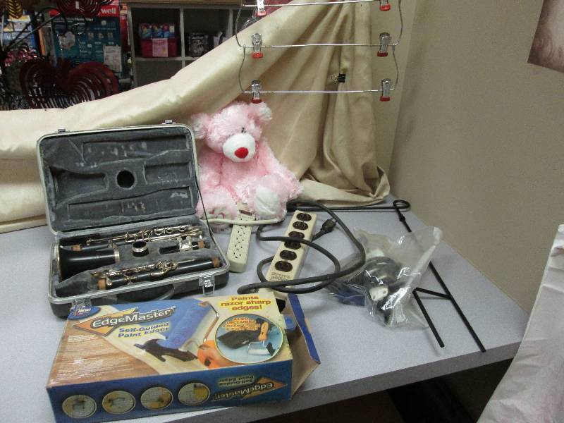 2 power strips, pink teddy bear (ve...
