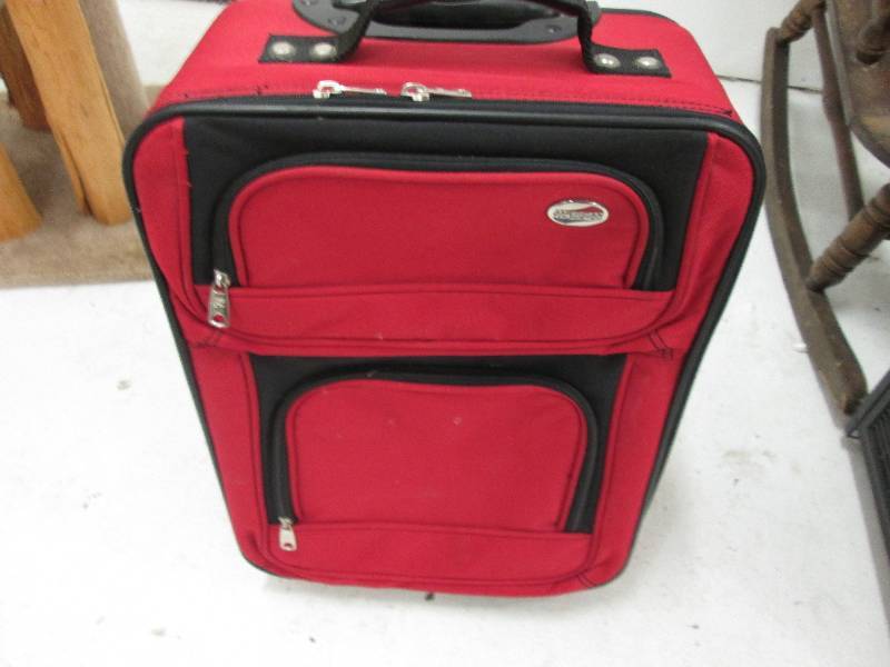Small american tourister luggage ba...