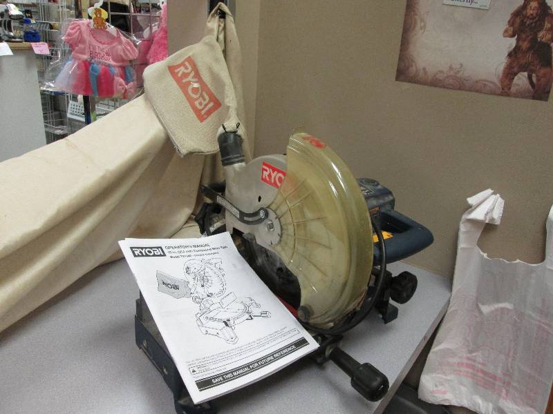Ryobi 10 inch compound miter saw...