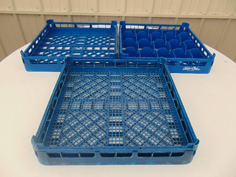 lot 16 image: Commercial Dish Washer Racks
