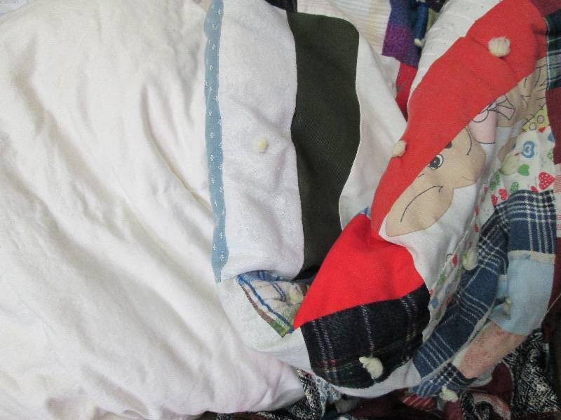 lot of two blankets, alternative do...