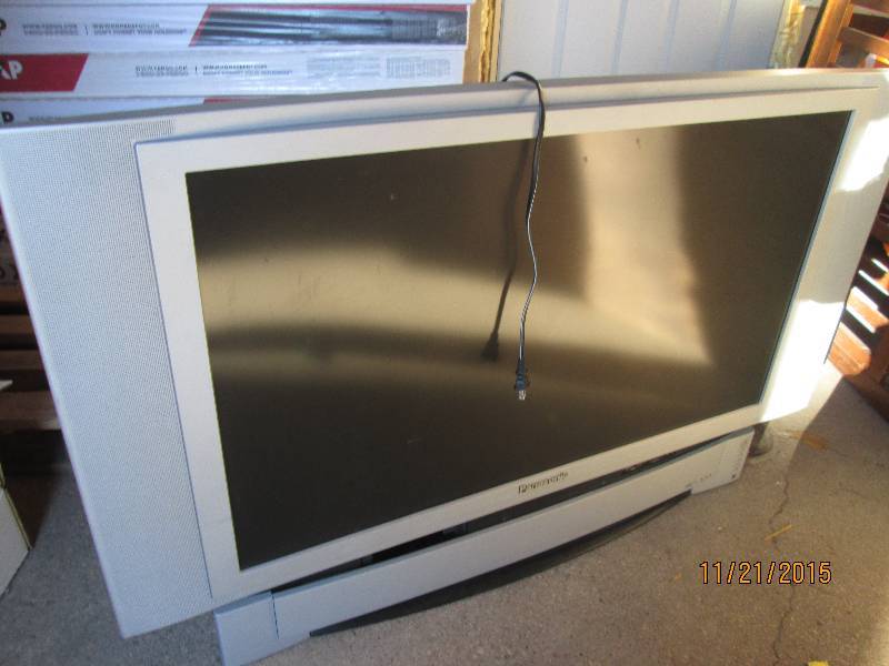 Panasonic HDTV HD3D sound  42 scre...