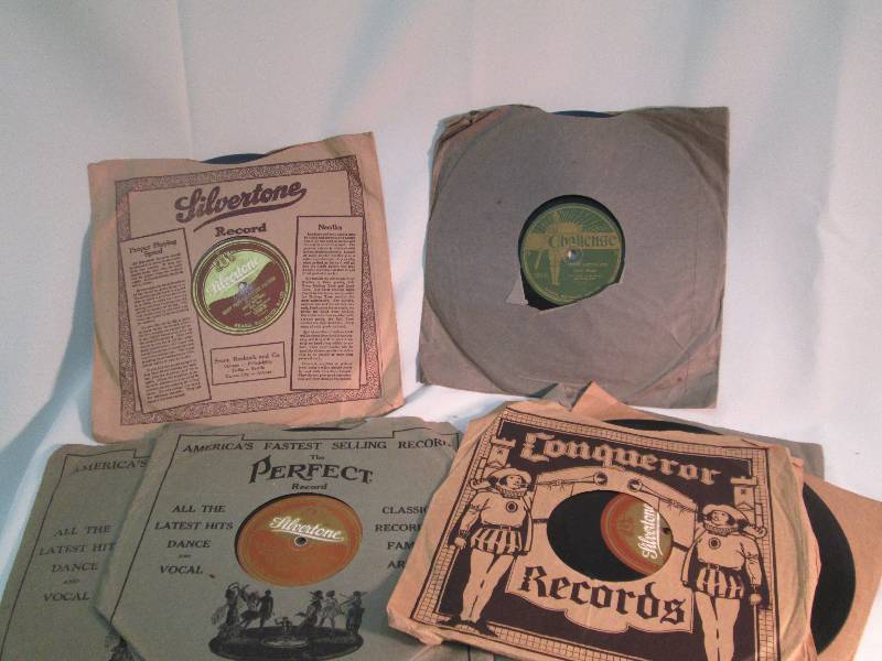 lot of 23 vintage vinyl records...