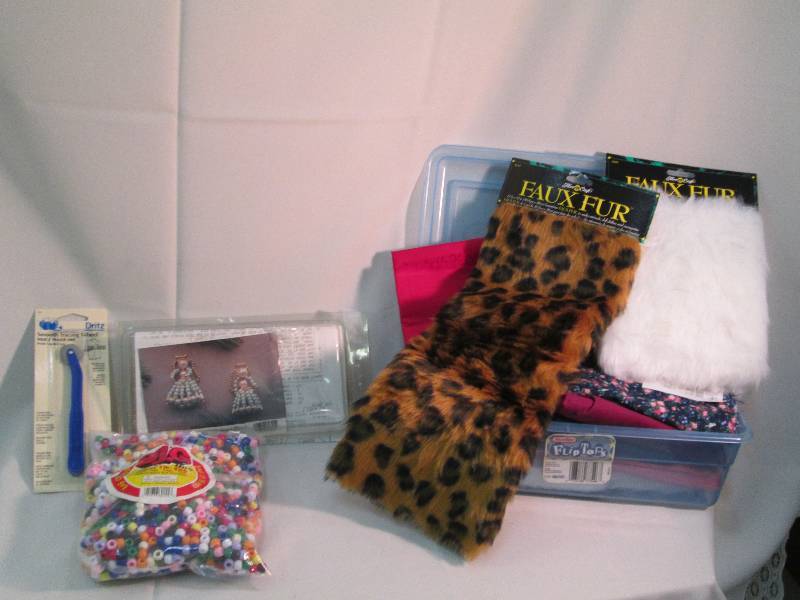 fabrics,pin angel kit,x1pk of beads...