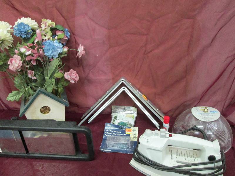 lot of 2 shelf brackets, meat...