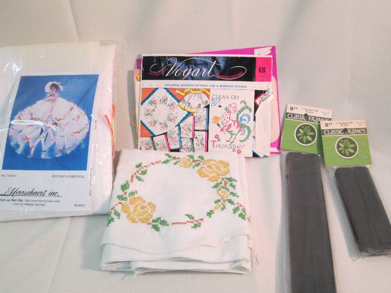 bed doll,kitchen doilie set,9 clas...