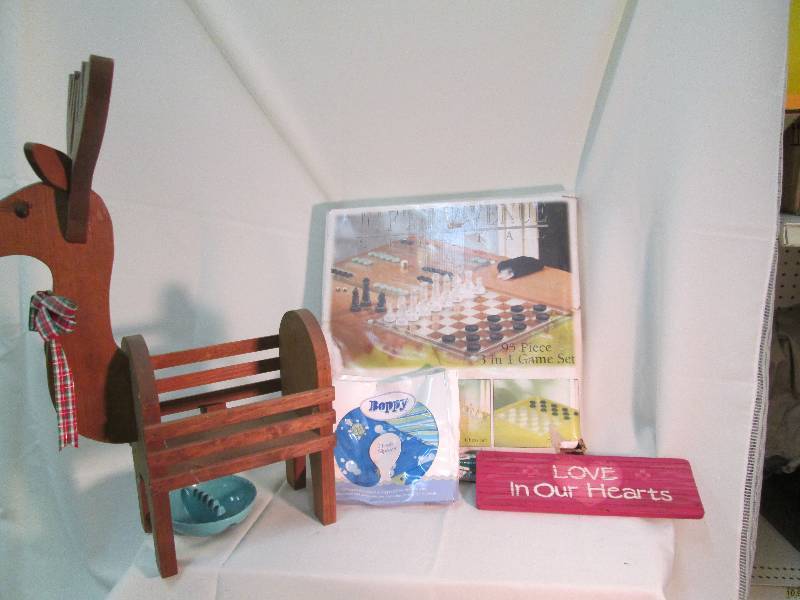 Rudolf basket,pillow cases,home sig...