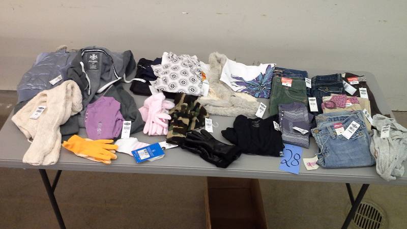 GirlsWomens Clothing Lot