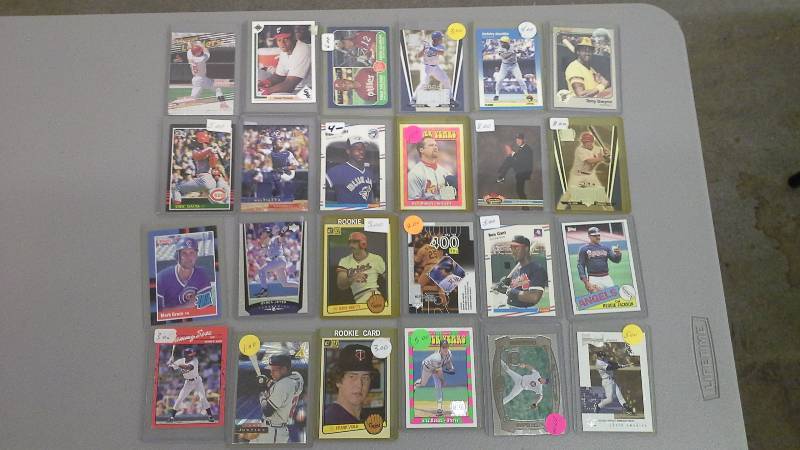 Baseball Card Lot (24 Cards)