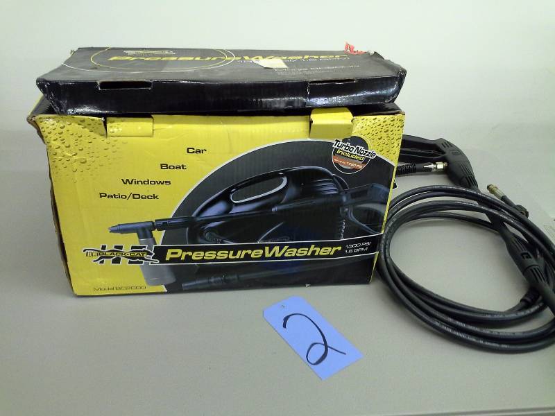 Black Cat Pressure Washer with Extra Wand