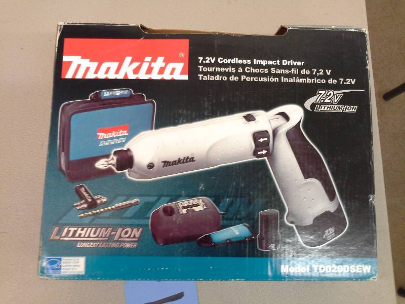 Makita TD020DSEW Cordless Impact Driver