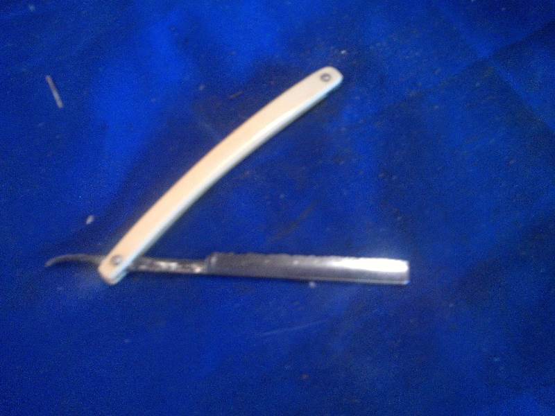 hm christians straight edge razor