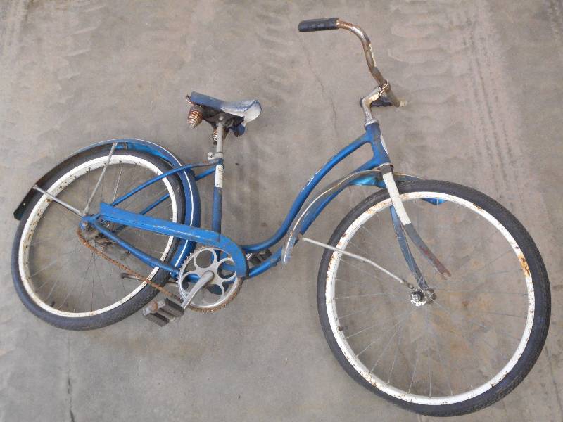 Antique Schwinn Bicycle ...