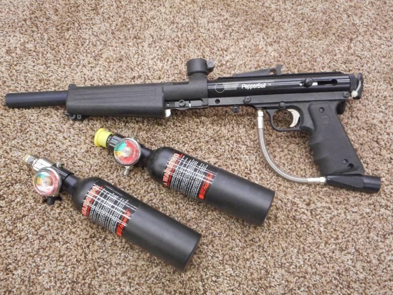 Pepperball CO2 Paintball Gun With (...