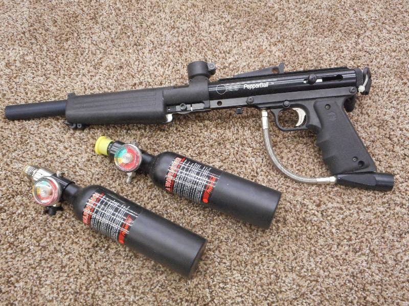 Pepperball CO2 Paintball Gun With (...