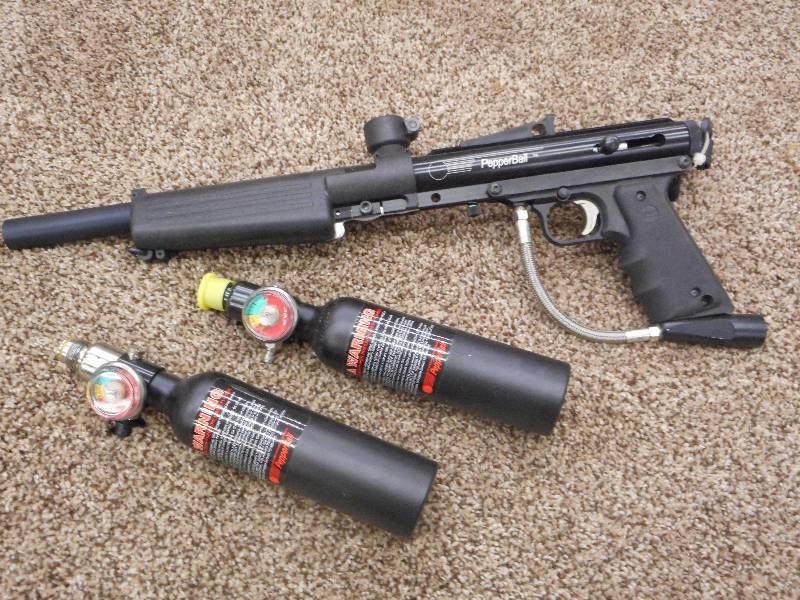 Pepperball CO2 Paintball Gun With (...