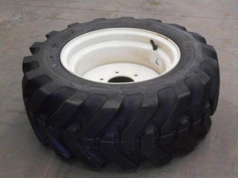 (1) Unused Bridgestone FastGrip 23...