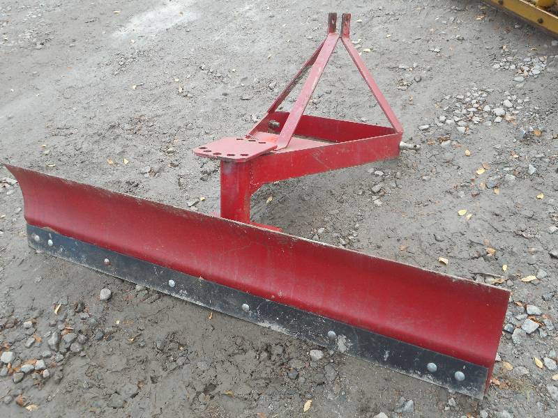 Unused C.H.E. 72 Three Point Blade...